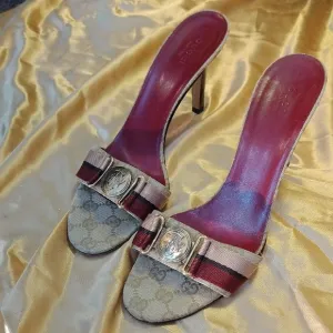 Vintage Gucci - Dark Red and Gold High Heels - Like New Condition - Size…