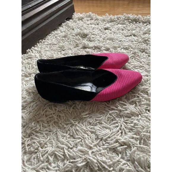 Vintage Mosaic Shoes 7.5 B Low Wedges Heels Pink Black Velvet Pointed Slip On