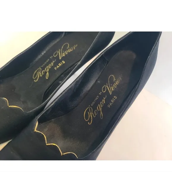 Vintage Roger Vivier Womens Designer Black Pointed Toe Pumps US 6.5