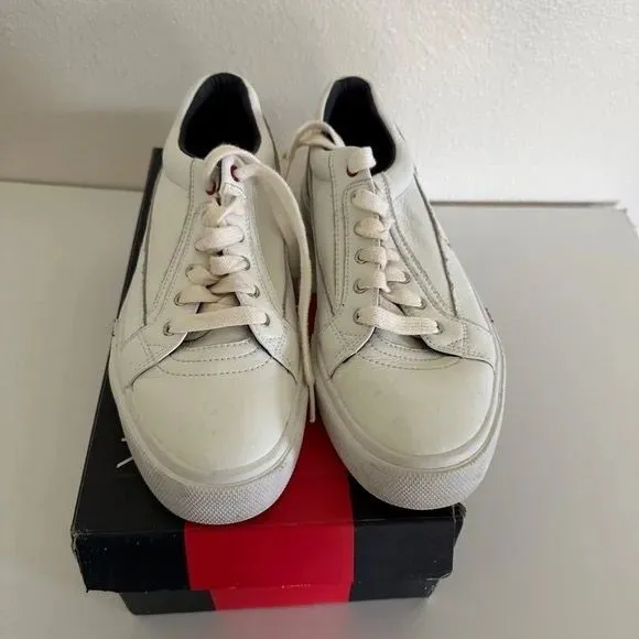 Vintage Tommy Hilfiger White Leather Shoes Size‎ 10