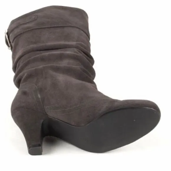 Vintage Y2K Steve Madden Legion Boot gray suede. 8.5