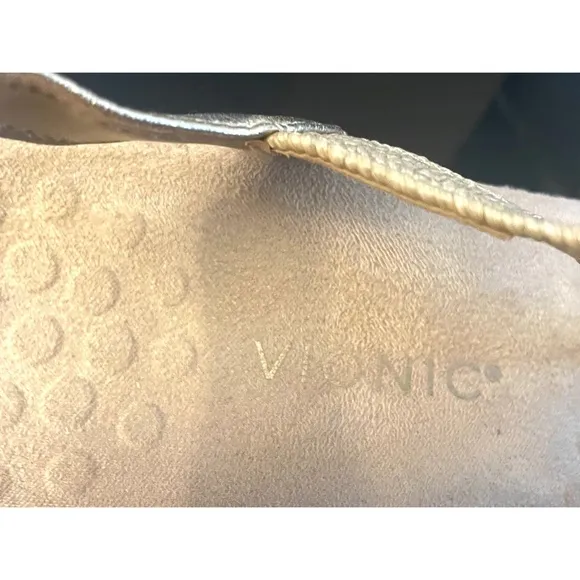 Vionic BREA TOE POST SLINGBACK SANDAL Women's Gold Size 8.5