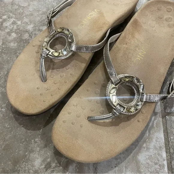 Vionic Ricci Orthaheel Women’s  Gold Casual Rhinestone Sandals sz 11