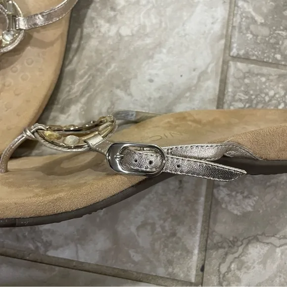 Vionic Ricci Orthaheel Women’s  Gold Casual Rhinestone Sandals sz 11