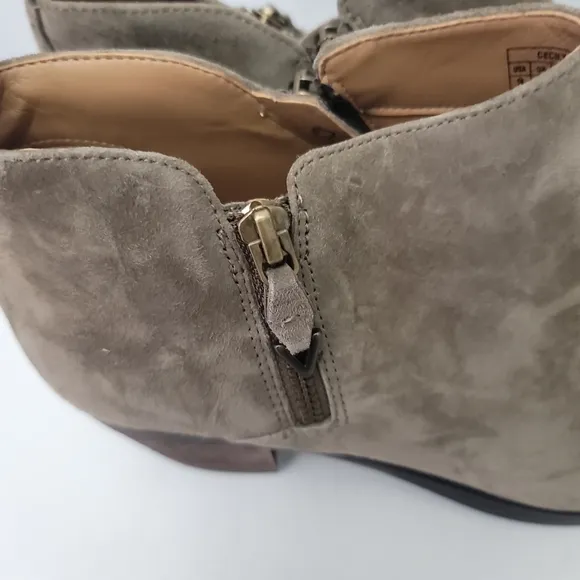 Vionic Womens Cecily Suede Bootie Ankle Boots