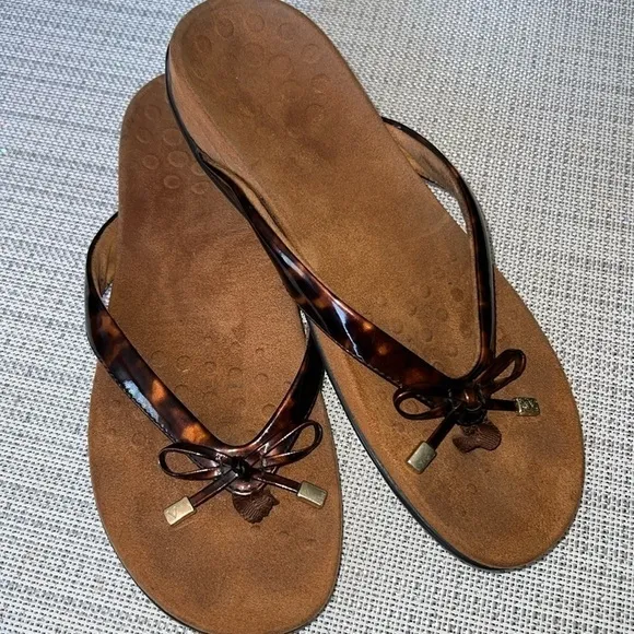 Vionic Women’s US 9-9.5 browns Tortuous Flip Flops Bella Flat Comfort Sandal