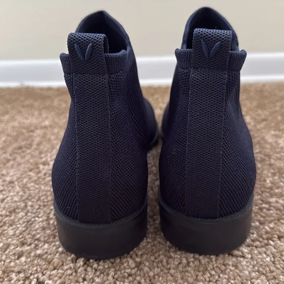 Vivaia Square-Toe Water-Repellent Ankle Boots (Ryan Pro) Navy