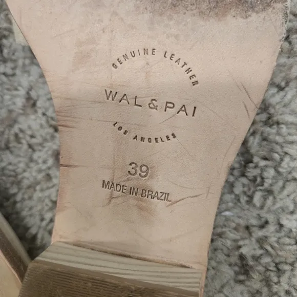 Wal &amp; Pai Slide Sandals Size  39/8