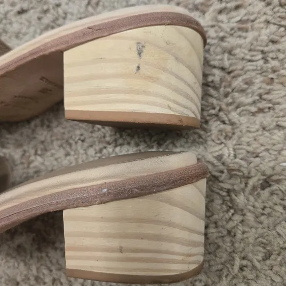 Wal &amp; Pai Slide Sandals Size  39/8
