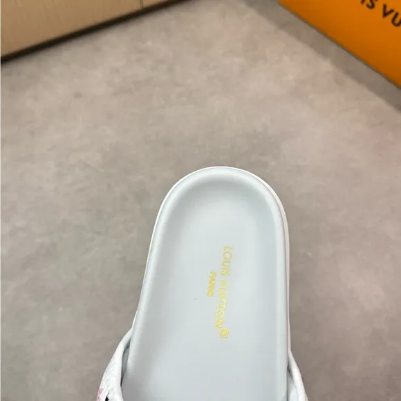 Woman’s White Multicolor Slide Sandals