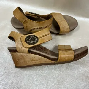 Women's Aetrex Tan Wedge Sandals