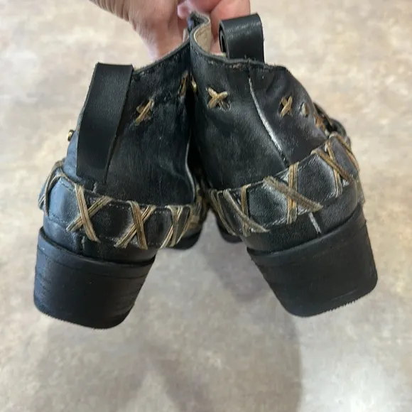 Womens Circle G ankle boots size 11