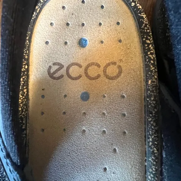 Women's EUC ECCO Navy Double Velcro Comfort Footbed Sandals, Size 9