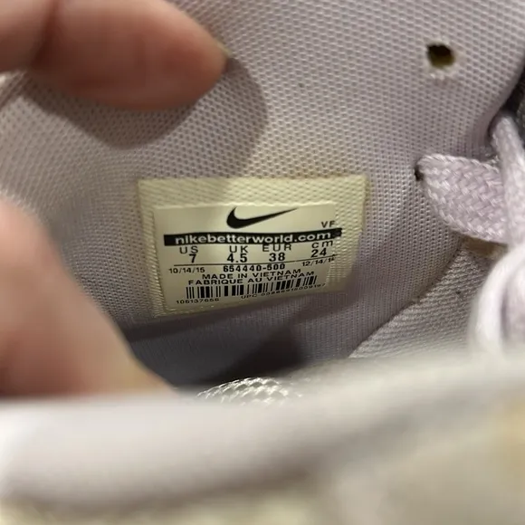 Women’s Nike Air Force‎ 1 High Premium Bleached Lilac Suede Size 7 EUC