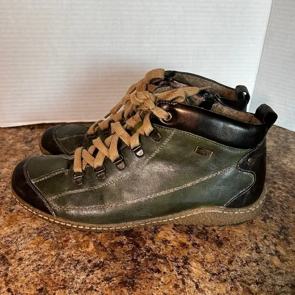 Women’s Remonte lace up ankle boots in‎ havanna/leaf colorway size 40