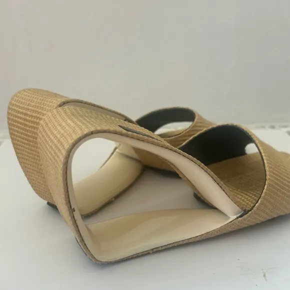 Woven unique shape Tan Sandals