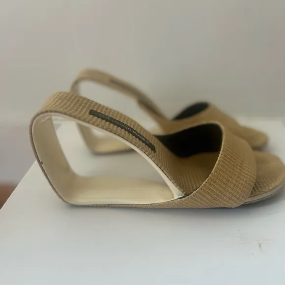 Woven unique shape Tan Sandals