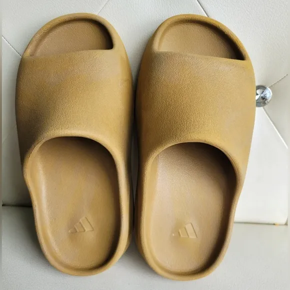 Yeezy Adidas Originals Kid's Ochre Brown Slide Sandals Size 13K