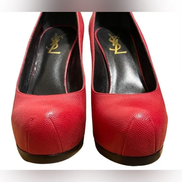 Yves Saint Laurent Red Pebbled leather heels - Excellent condition