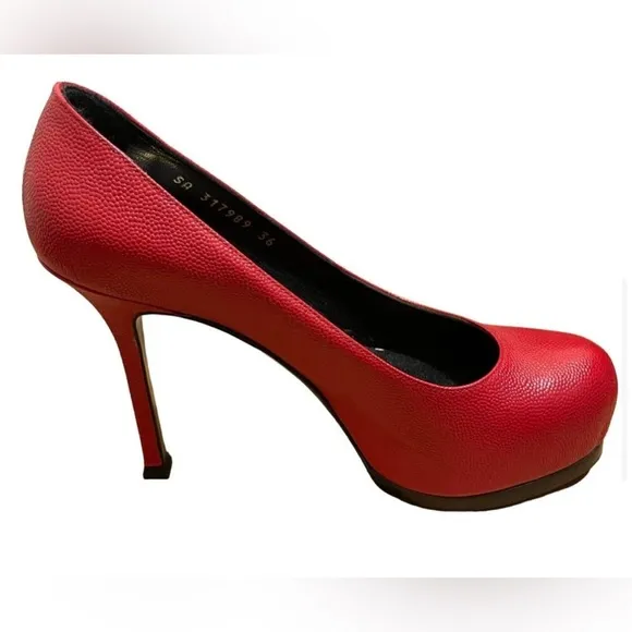 Yves Saint Laurent Red Pebbled leather heels - Excellent condition