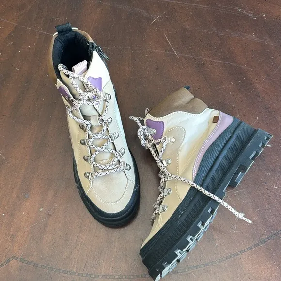Zara contrast ankle boots