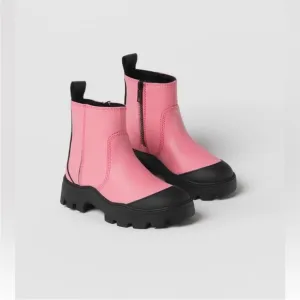 ZARA Girls Rubberized Pink/Black Ankle Boots