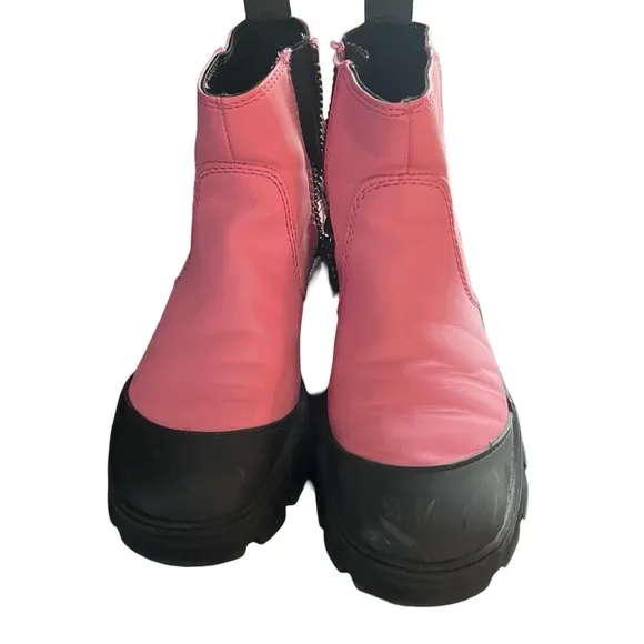 ZARA Girls Rubberized Pink/Black Ankle Boots