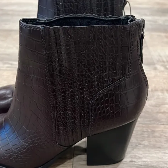 ZARA Heeled Ankle Boots