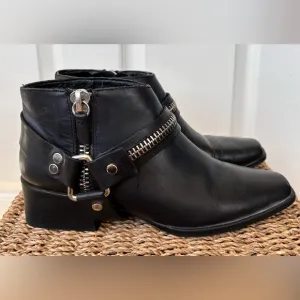 Zara Woman‎ Black Moto Ankle Boots Size 39 (8.5)